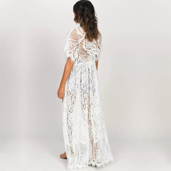 SOLD OUT White Eyelash Floral Lace Long Duster Coverup Robe - Picture 3 of 3